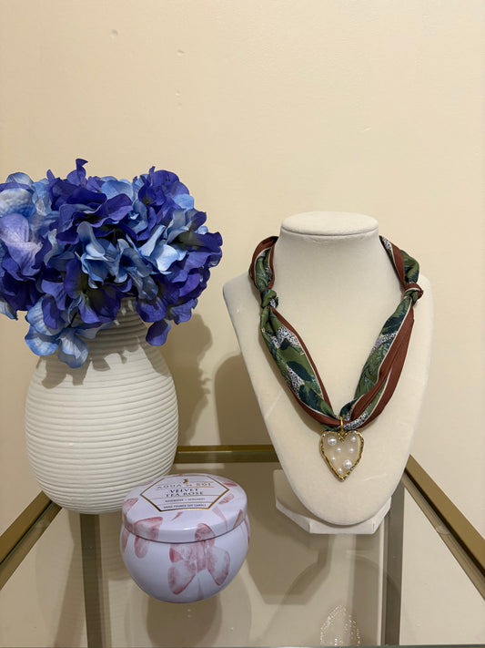 Cassy Scarf Necklace