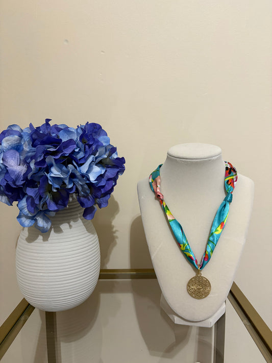 Daisy Necklace