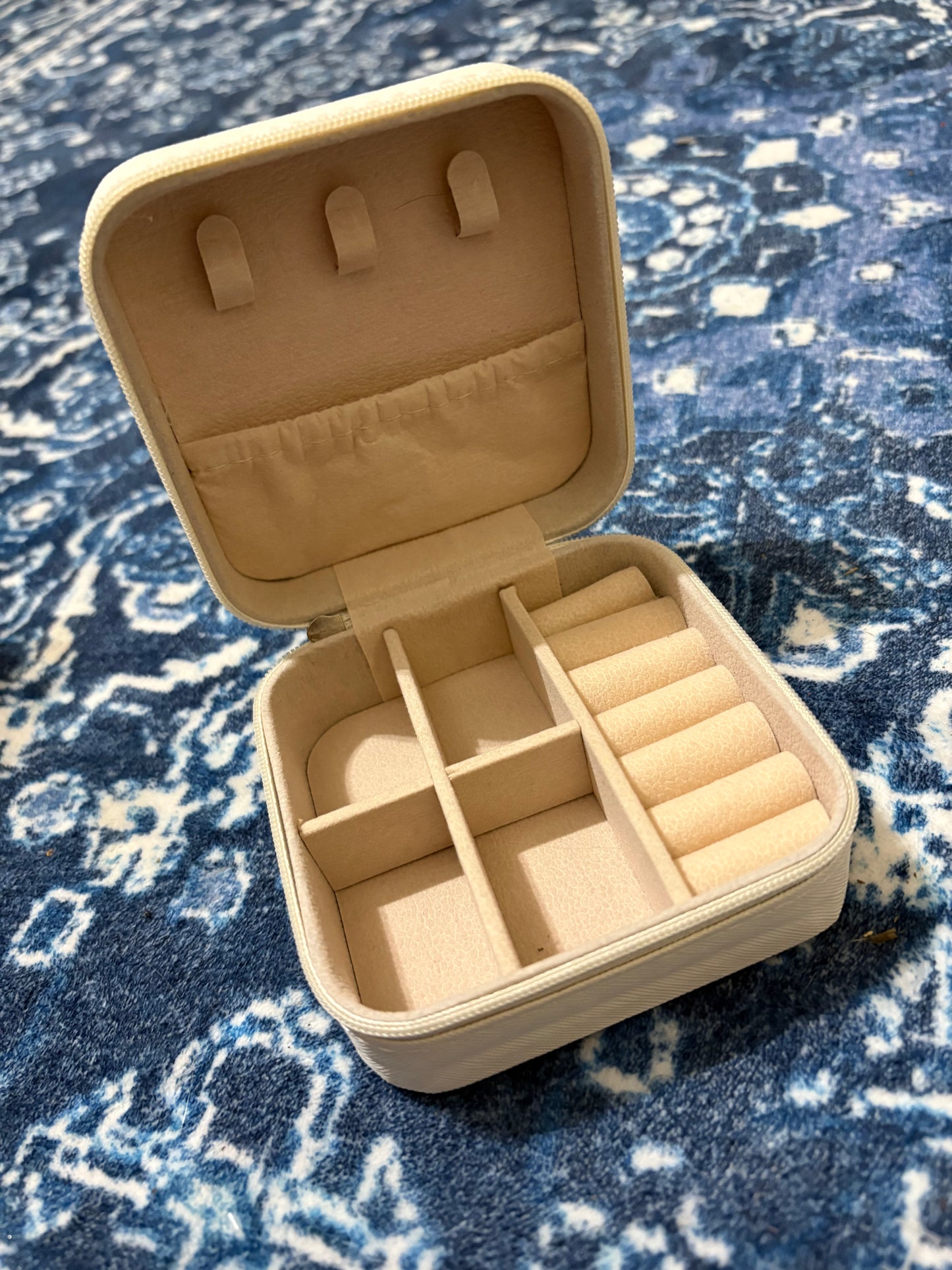 All The Bow's Jewelry Case