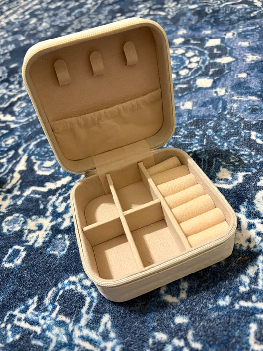 All The Bow's Jewelry Case