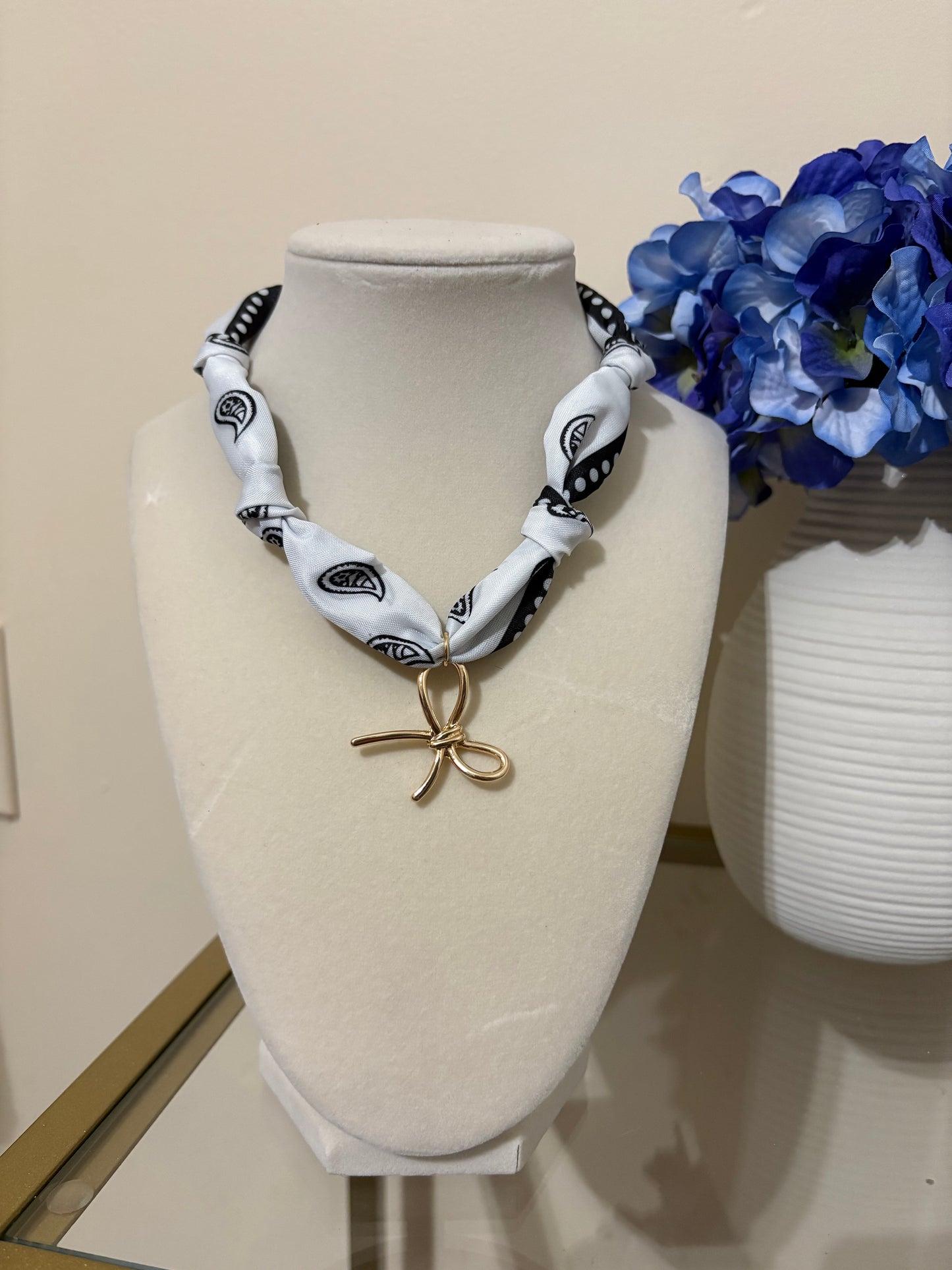 Daphne Scarf Necklace