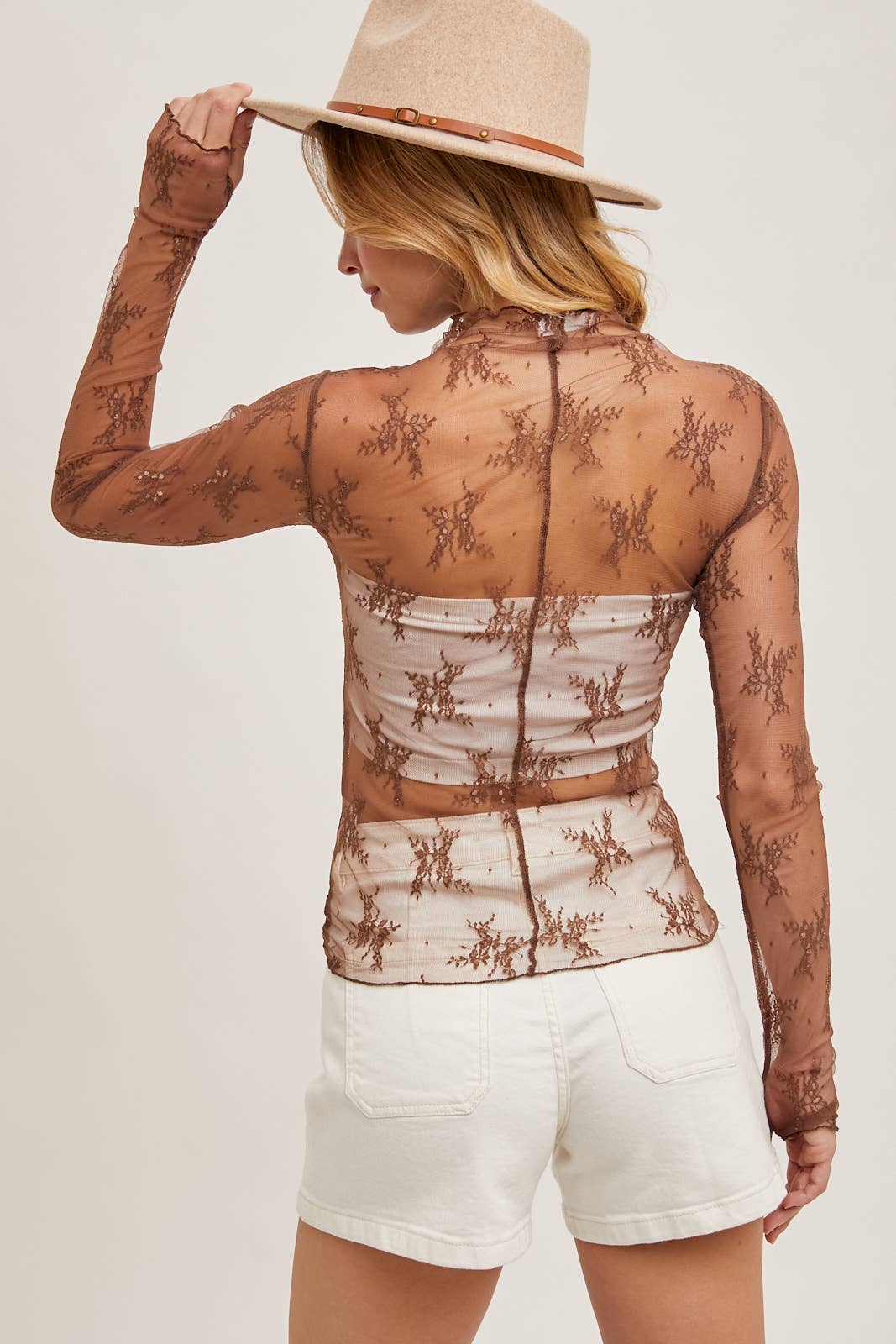 Hazelnut Lace Undersleeve